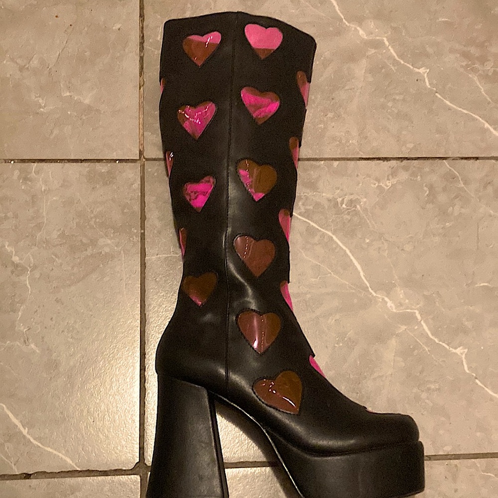 Gogo heart boots pre owned